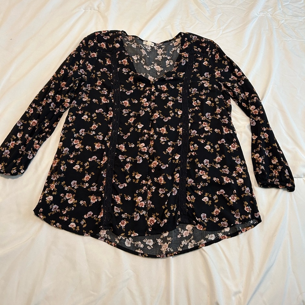 MASON & BELLE Chiron Crochet Detail Top